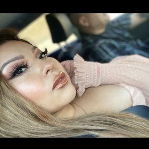 Meet your Posher, Beatriz